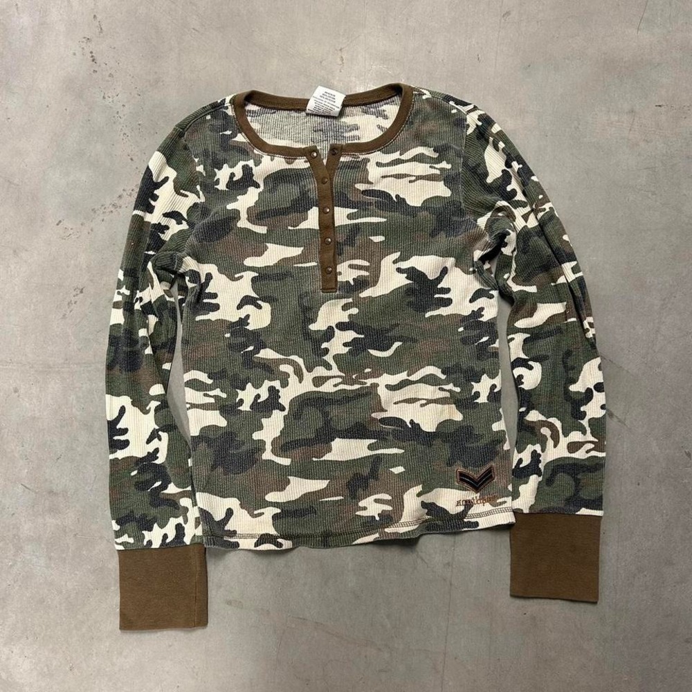 Y2K Southpole Camo Thermal Shirt‎
